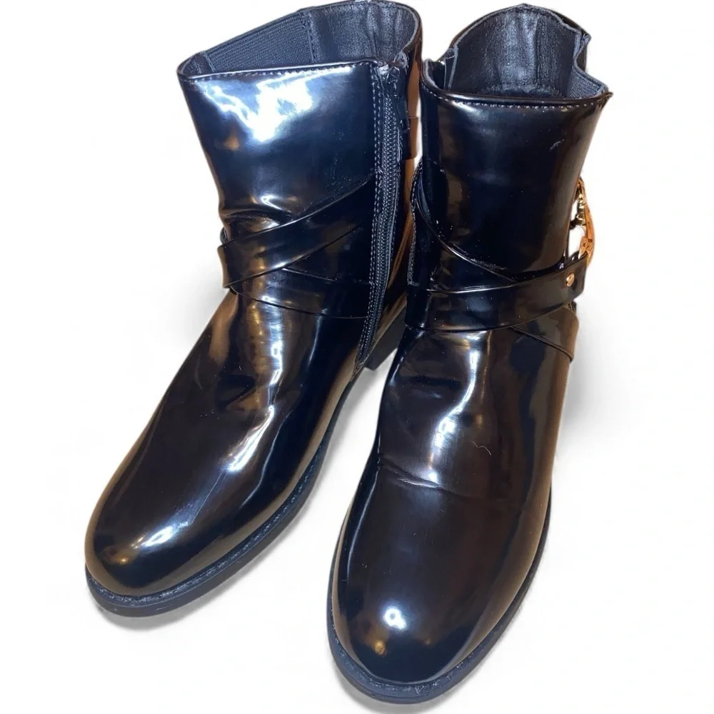 KELSO NWOT Short Patent Leather Booties Faux Black Patent Leather Size 5 Girls